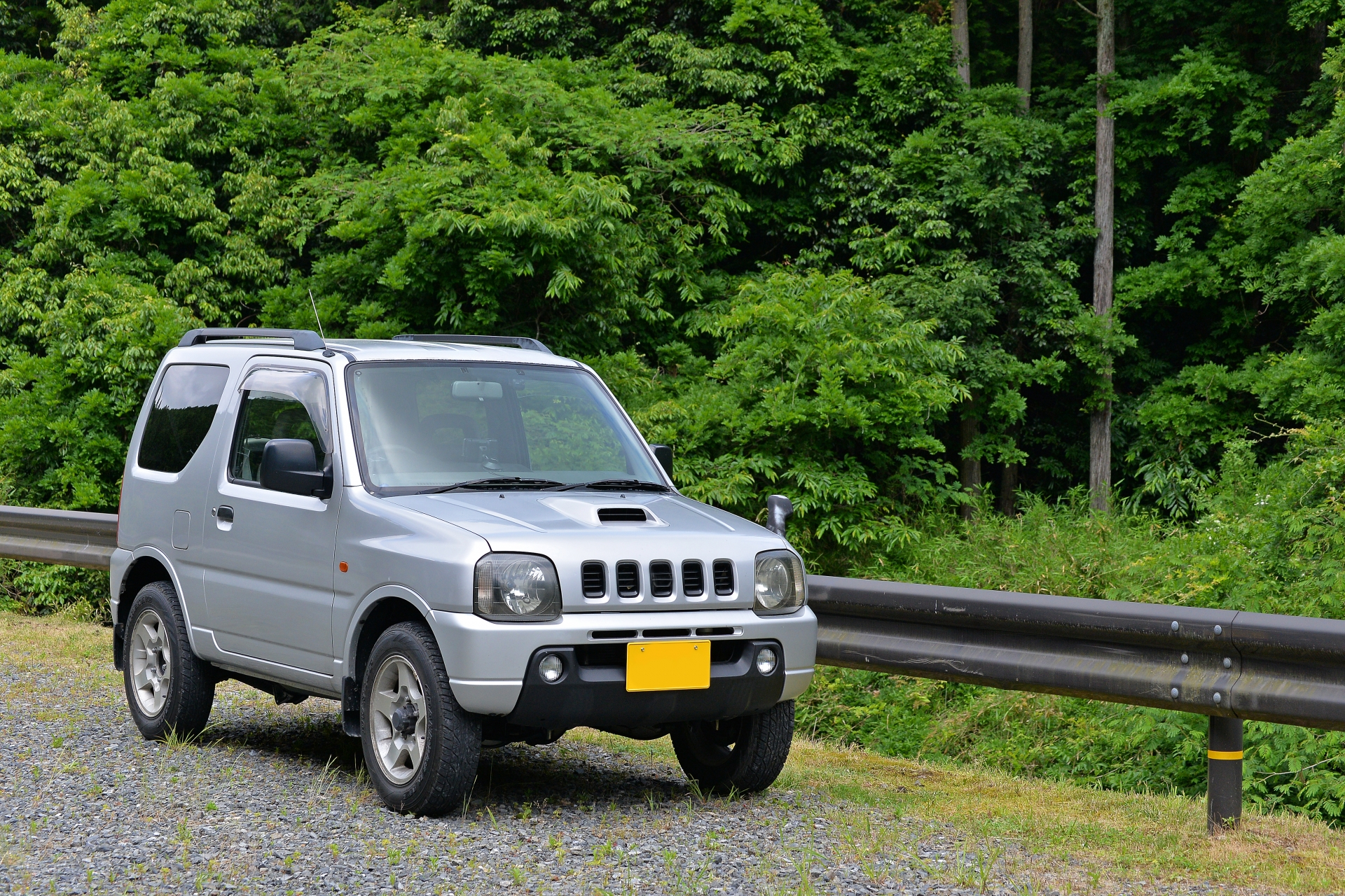 黄色ナンバーの軽自動車