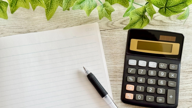 31410181_s | 車買取のソコカラ 軽自動車の維持費、その内訳を知ろう