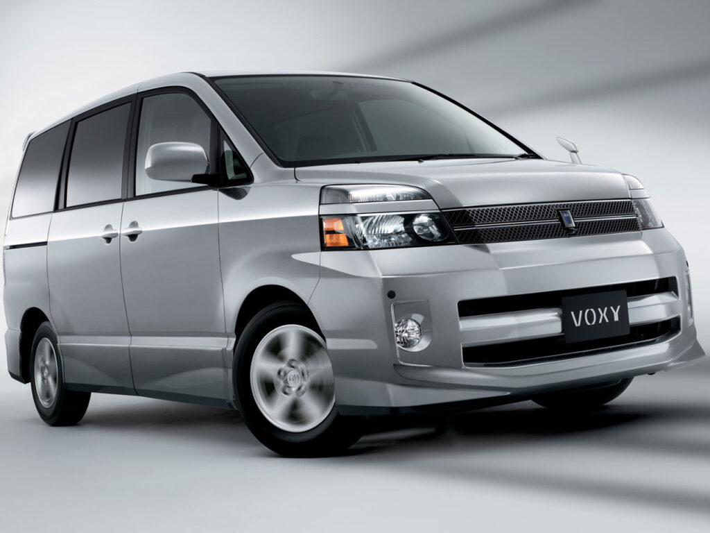 ヴォクシー初代2