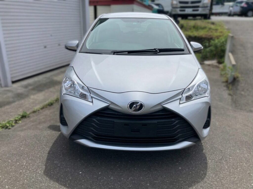 トヨタヴィッツ(平成30年/2018年)71,505km