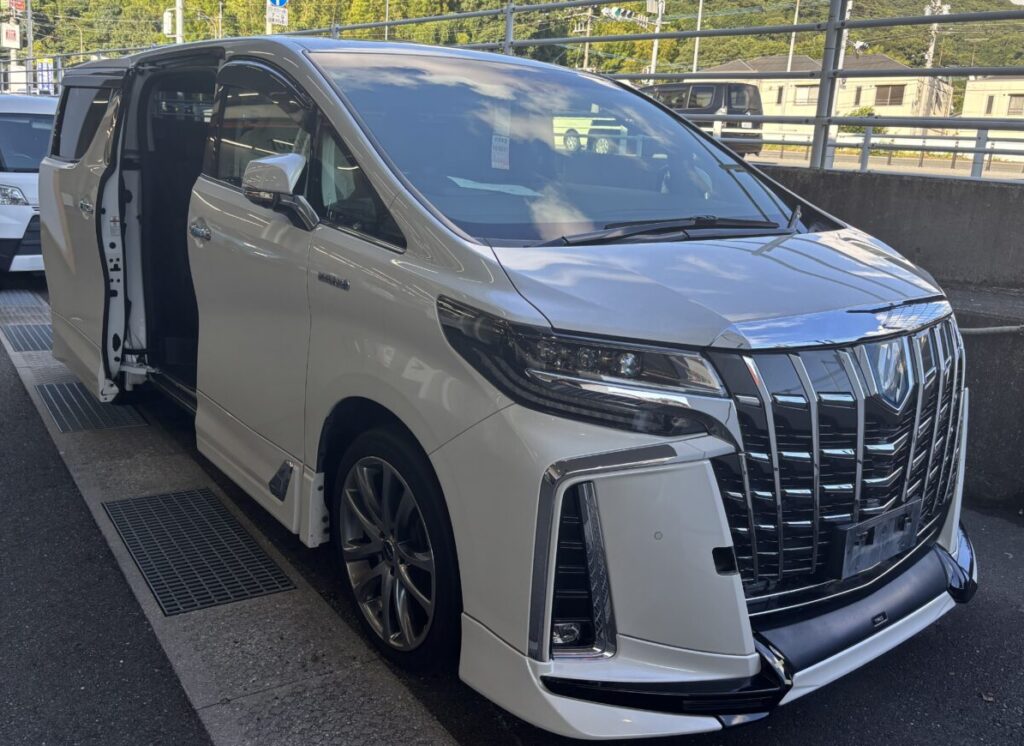 アルファード ハイブリッド | 車買取のソコカラ アルファード ハイブリッド