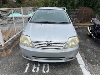 6_美見 康人 2 | 車買取のソコカラ ソコカラで買い取らせていただいたカローラとお客様のお写真