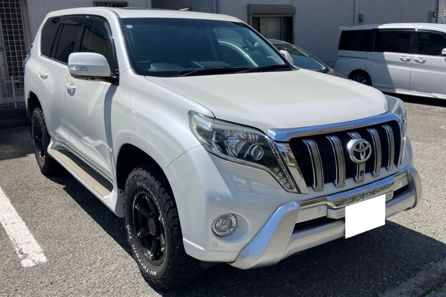 プラド買取事例_③2015年式ディーゼル_295万円 | 車買取のソコカラ ランドクルーザープラド 2015年式・カスタム車(295万円)の買取事例