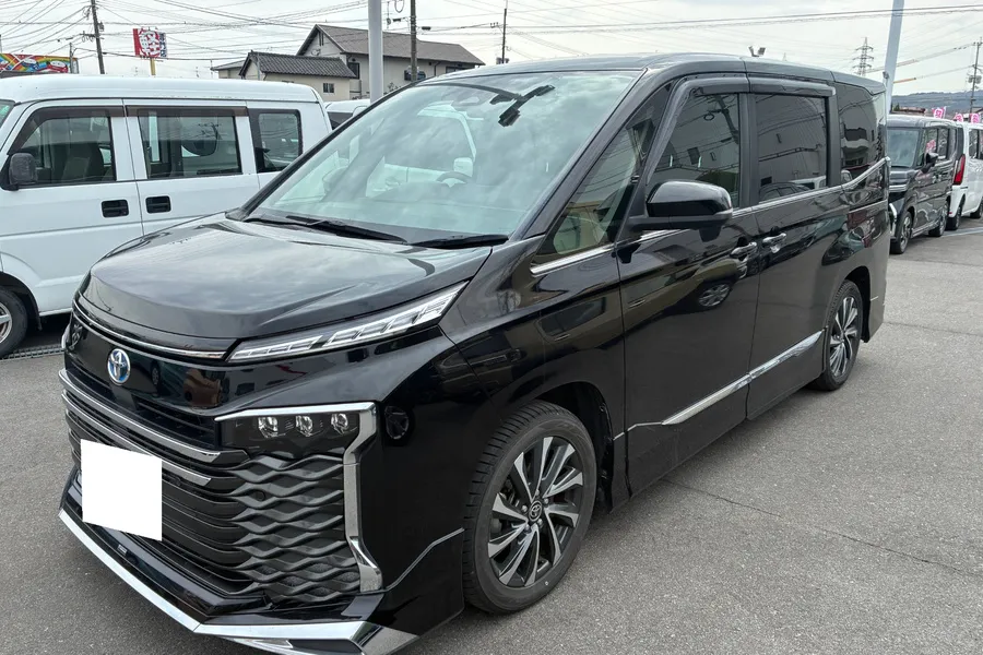 トヨタ_ヴォクシー ハイブリッド_20260910_409080