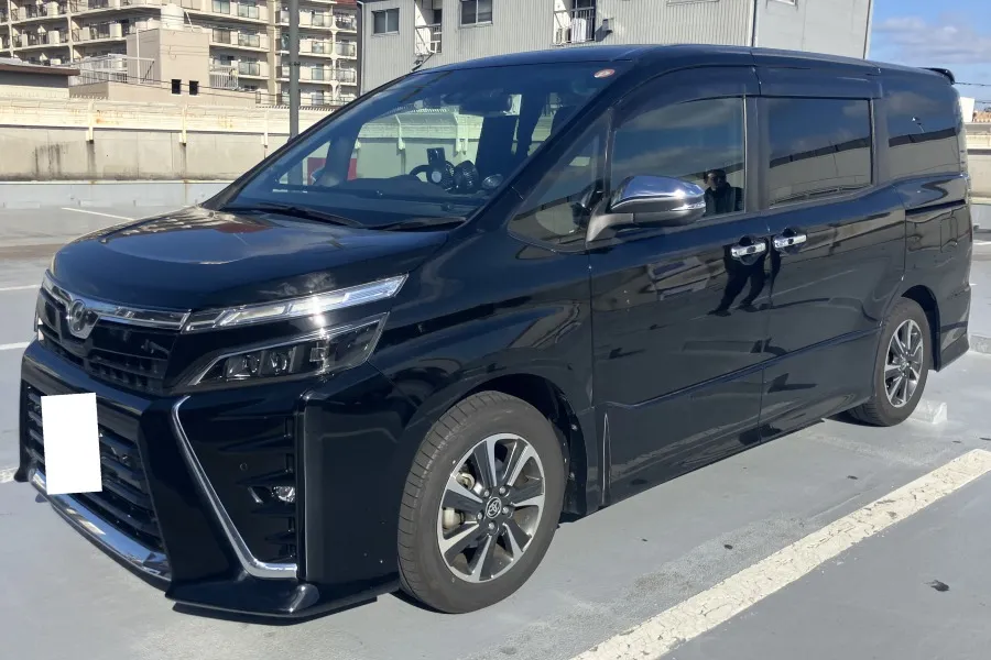 トヨタ_ヴォクシー_20260910_413404