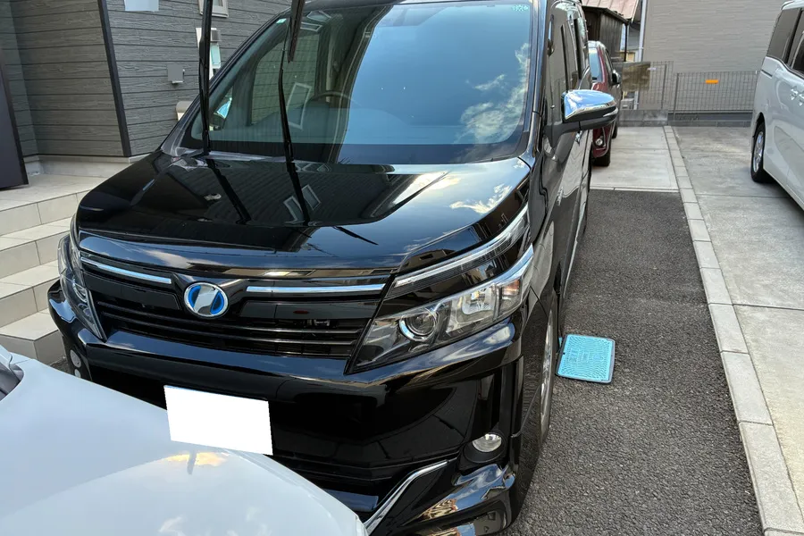 トヨタ_ヴォクシー ハイブリッド_20260910_421702