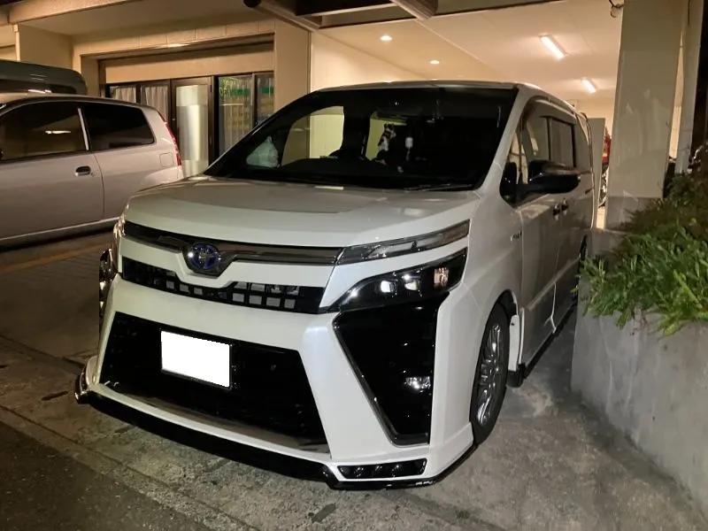 トヨタ_ヴォクシー ハイブリッド_20260910_434992