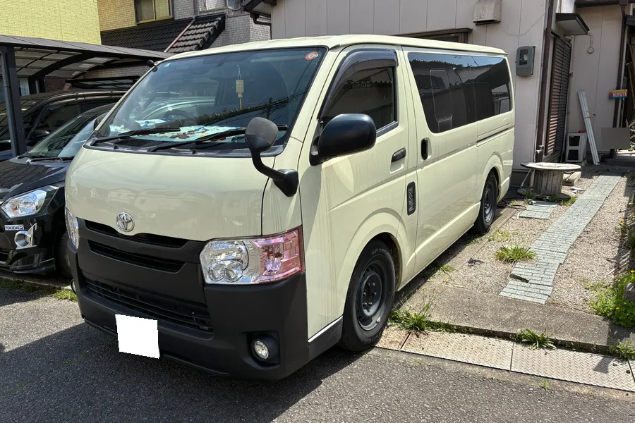 トヨタ_ハイエースバン_20260910_438587