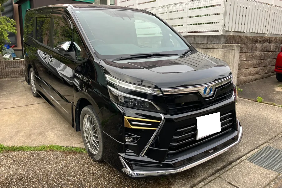 トヨタ_ヴォクシー ハイブリッド_20260910_439414