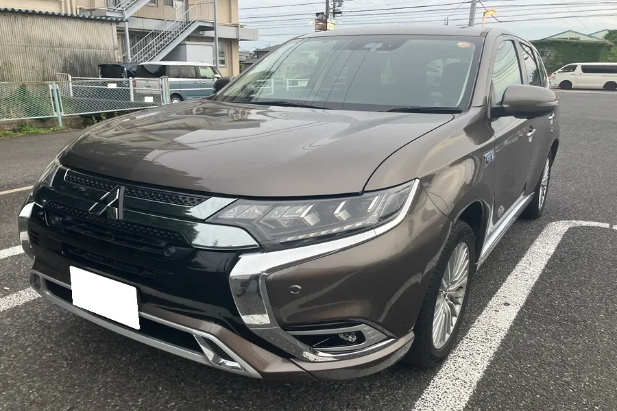 三菱_アウトランダーPHEV_20260910_473271