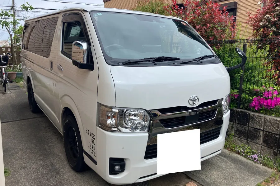 トヨタ_ハイエースバン_20260917_439009