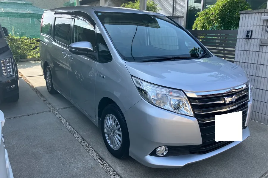 トヨタ_ノア ハイブリッド_20260917_447228