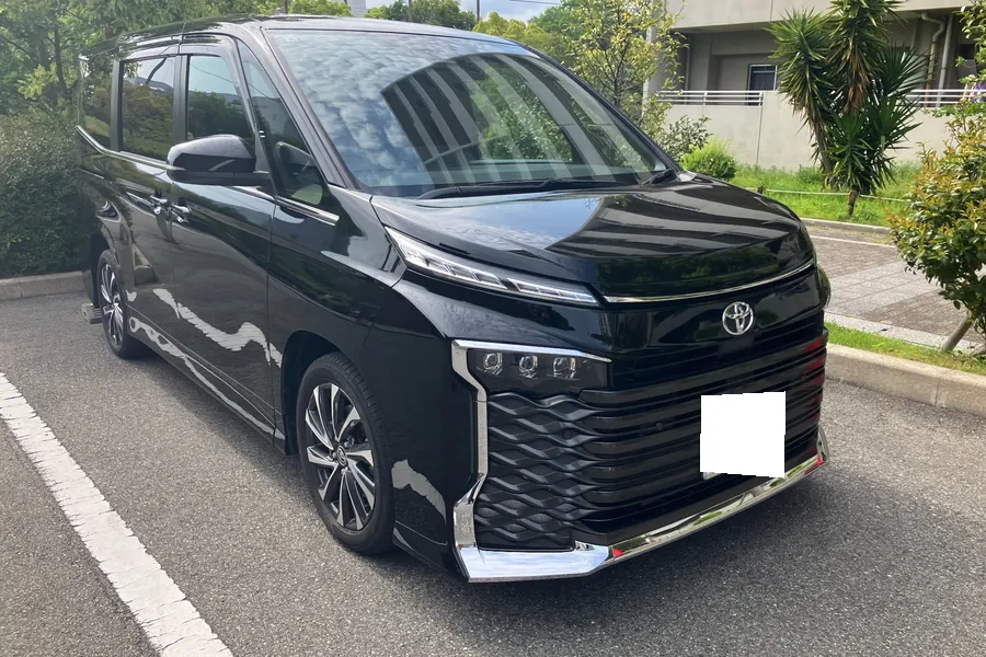 トヨタ_ヴォクシー_20260917_447842