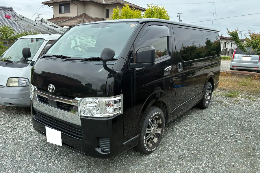 トヨタ_ハイエースバン_20260917_450945