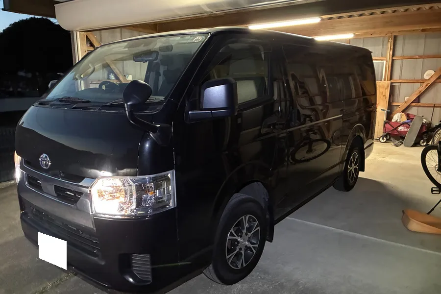 トヨタ_ハイエースバン_20260917_453175