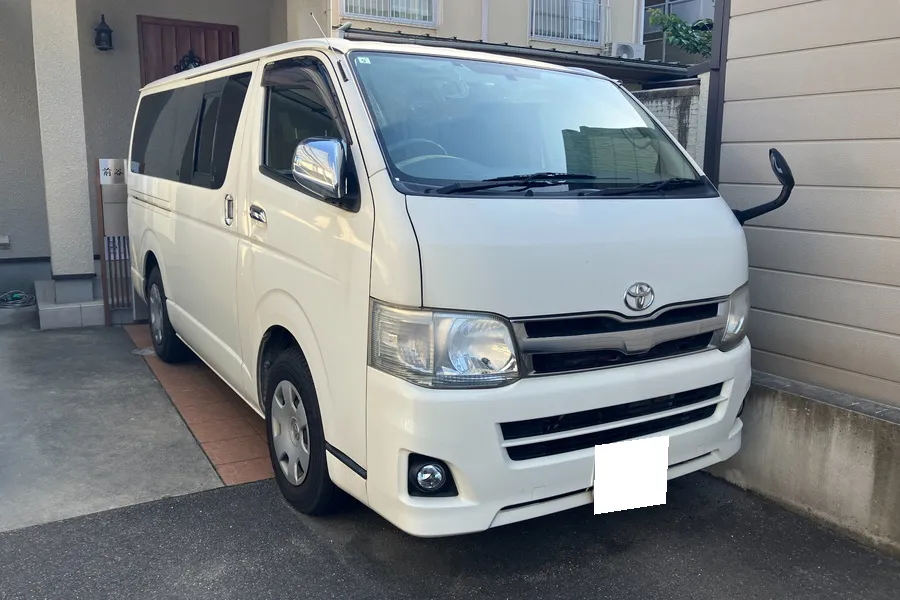 トヨタ_ハイエースバン_20260917_459239