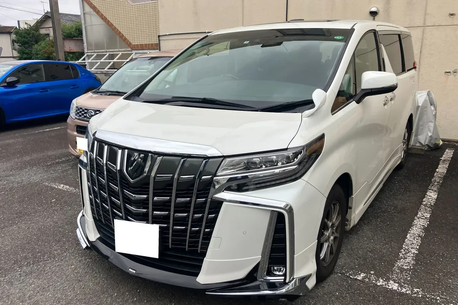 トヨタ_アルファード_20261007_472900