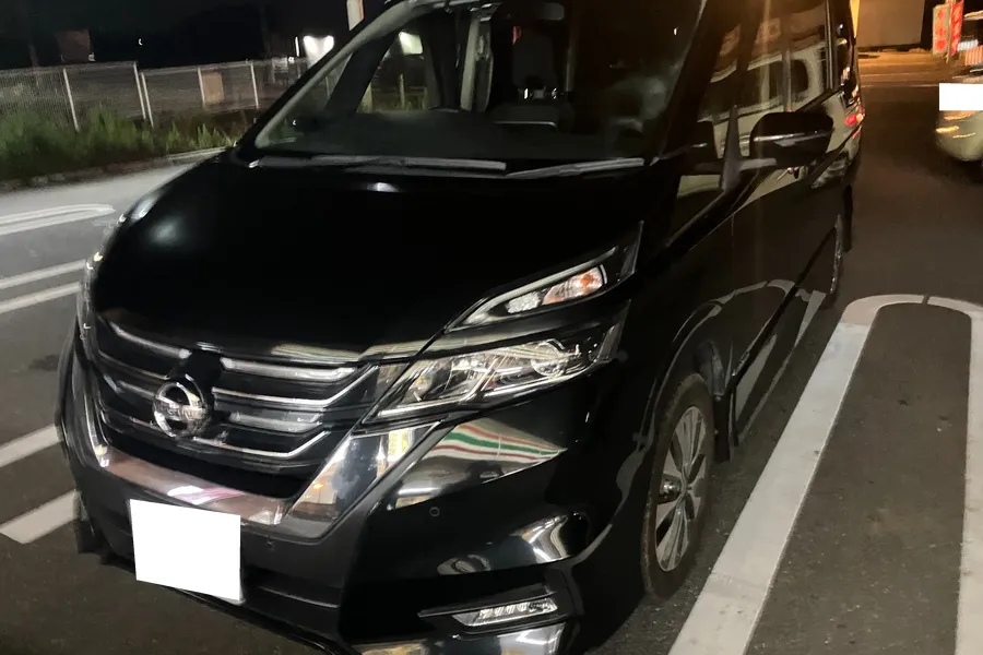 日産_セレナ_20261007_472993