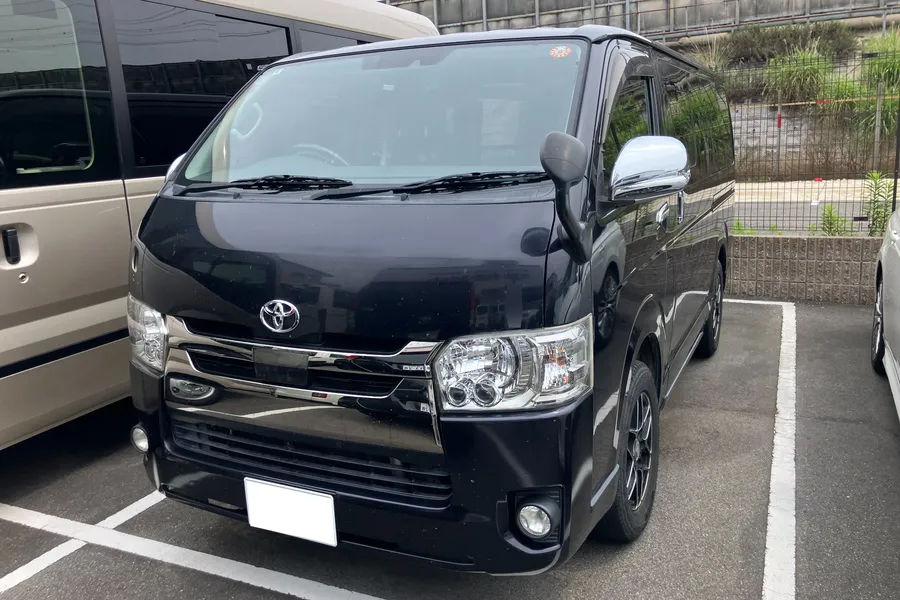 トヨタ_ハイエースバン_20261007_483972