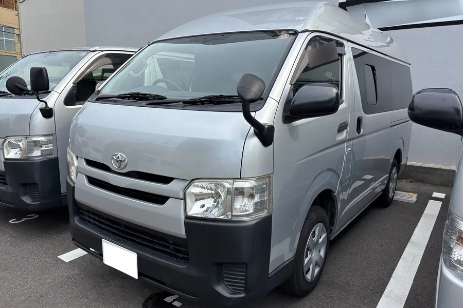 トヨタ_ハイエースバン_20261007_484767