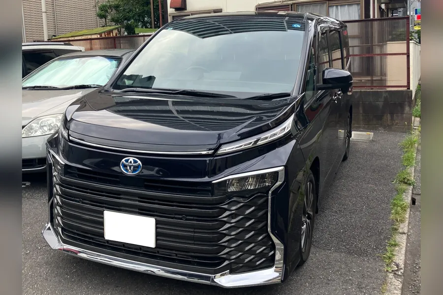 トヨタ_ヴォクシー ハイブリッド_20261007_486945