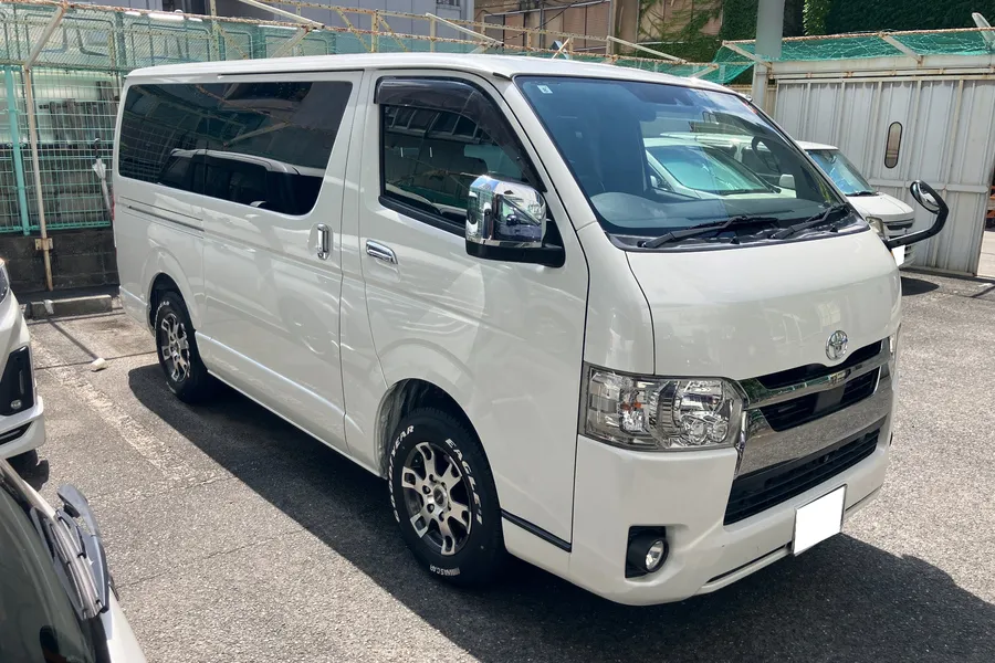 トヨタ_ハイエースバン_20261007_487243