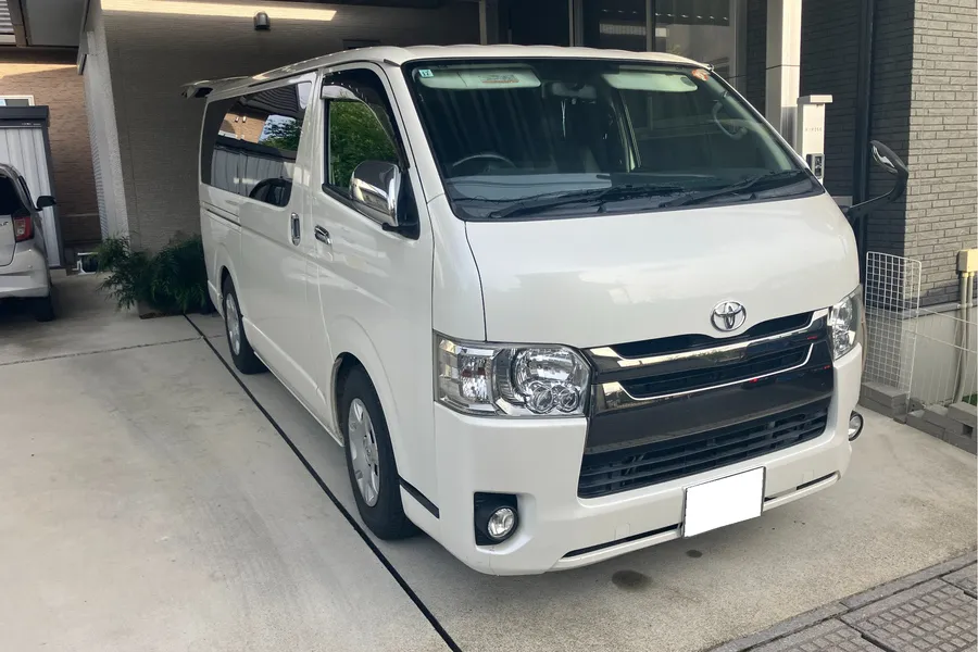 トヨタ_ハイエースバン_20261007_492099