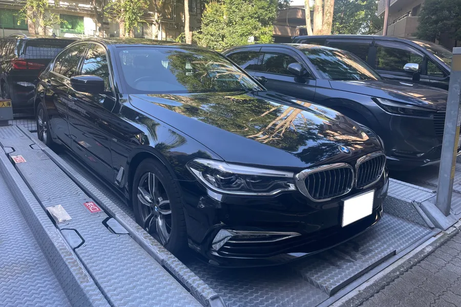 BMW_5シリーズ_20261007_495819