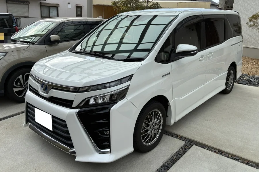 ヴォクシー ハイブリッド 2017年式158万km103万円の買取事例 | 車買取のソコカラ ヴォクシー ハイブリッド 2017年式・15.8万km(103万円)の買取事例