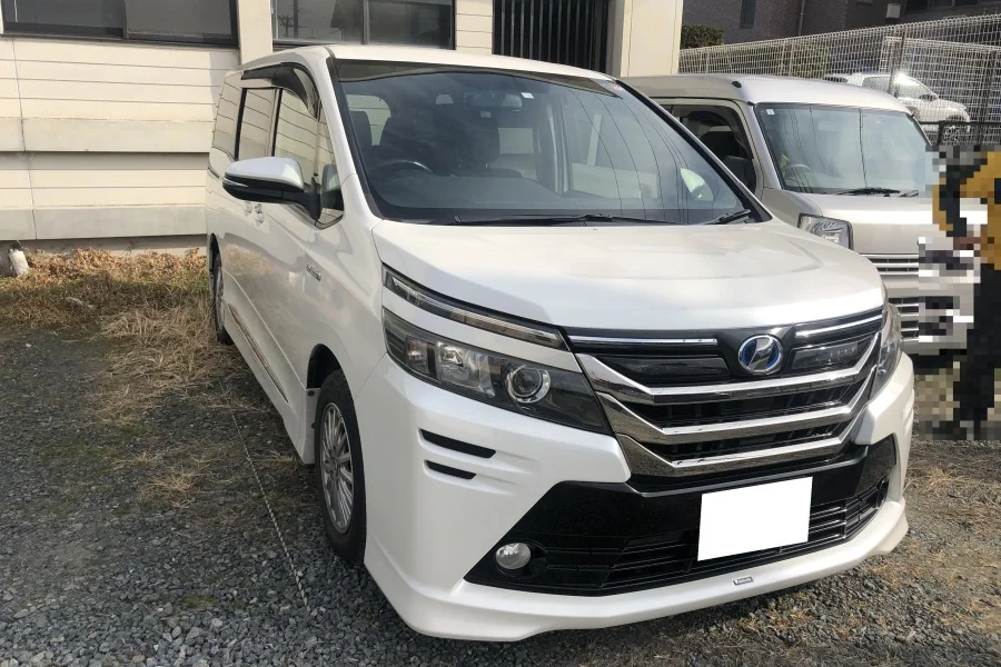 ヴォクシー ハイブリッド 2014年式134万km96万円の買取事例 | 車買取のソコカラ ヴォクシー ハイブリッド 2014年式・13.4万km(96万円)の買取事例